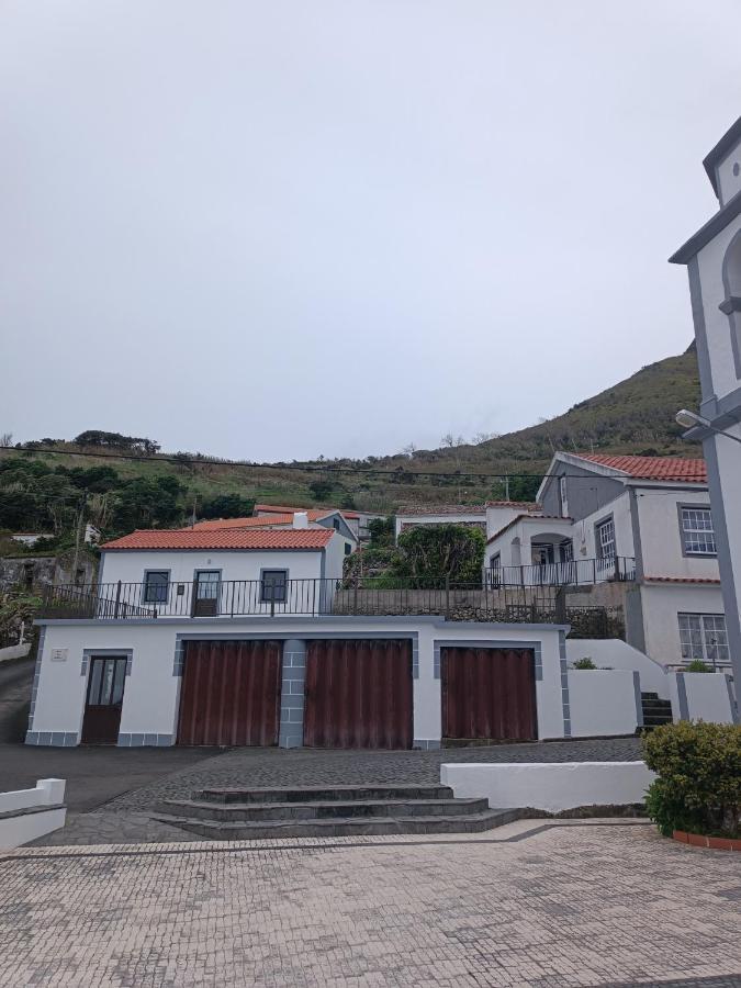 Alojamento Local M&I Lajes das Flores Экстерьер фото